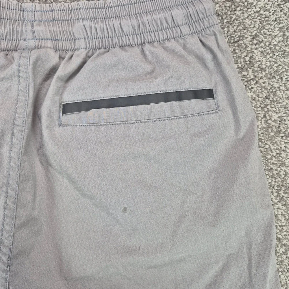 Jordan Shorts Mens Medium Gray Ripstop Activewear Jumpman